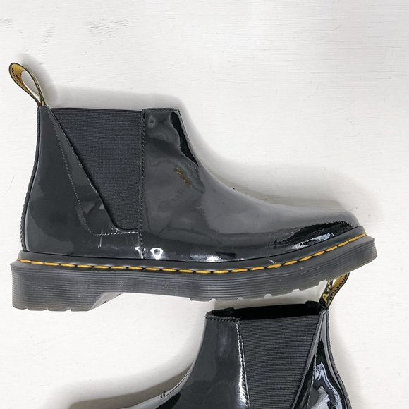 Dr. Martens Black Patent Leather Bianca Pointed Toe Chelsea Boot Women's Size 7 - Picture 8 of 12